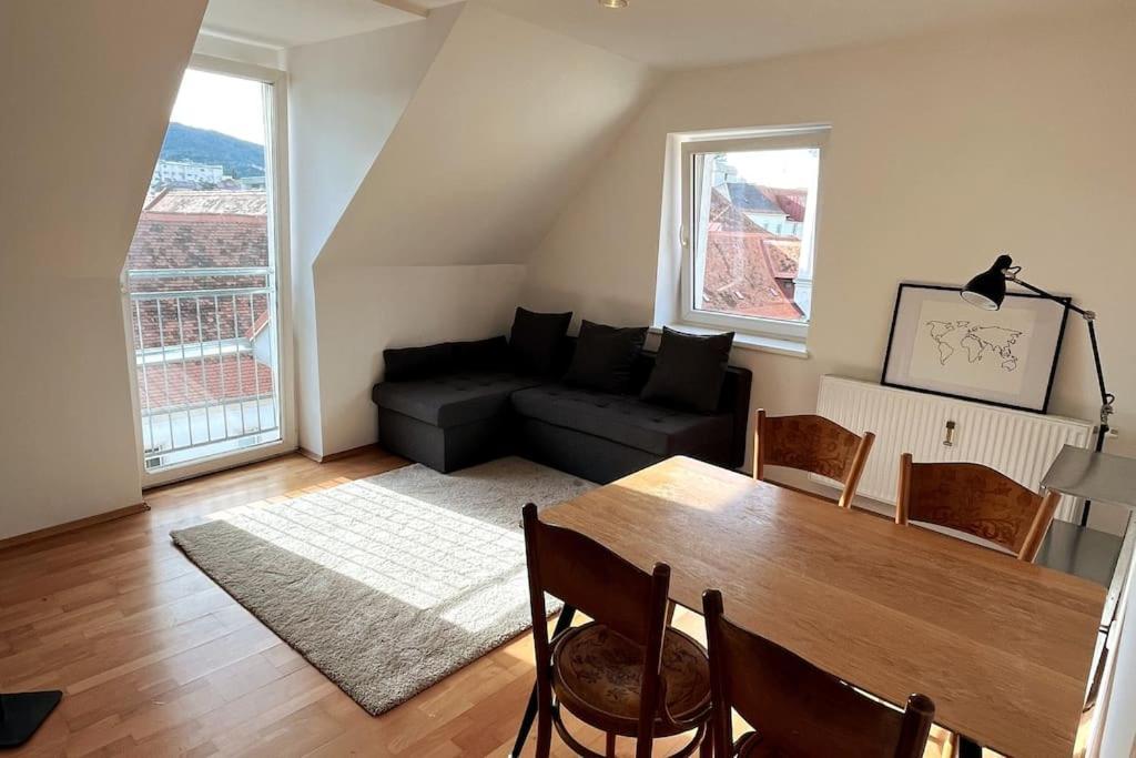 Cozy City Center Apartment Graz Extérieur photo
